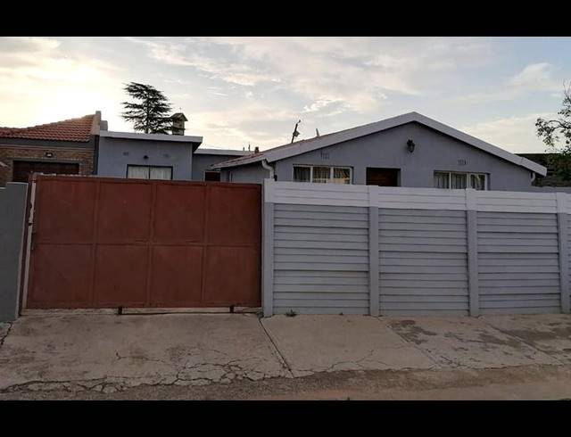 2 BEDROOM PROPERTY TO RENT IN PHIRI